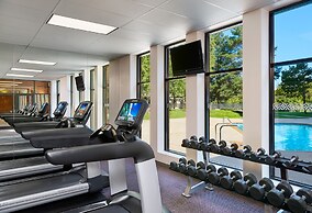 Four Points by Sheraton Milwaukee North Shore