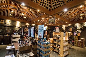 Four Points by Sheraton Milwaukee North Shore