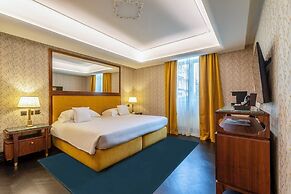Hotel Regency