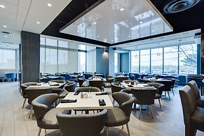 Embassy Suites by Hilton Toronto Airport