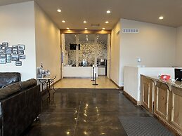 Dinosaur Inn & Suites