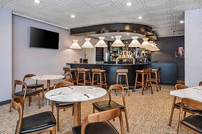 Radisson Hotel Montreal Airport
