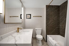 Radisson Hotel Montreal Airport