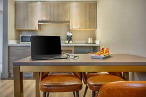 Radisson Hotel Montreal Airport