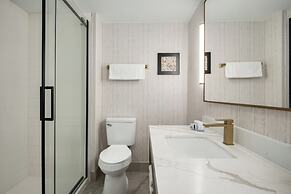 Radisson Hotel Montreal Airport