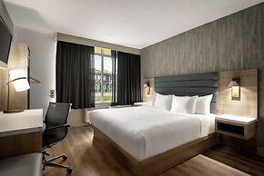 Radisson Hotel Montreal Airport