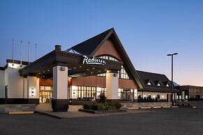 Radisson Hotel Montreal Airport