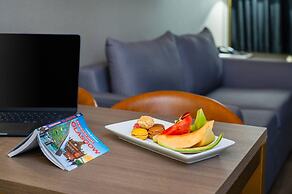Radisson Hotel Montreal Airport