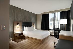 Radisson Hotel Montreal Airport