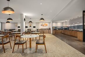 Radisson Hotel Montreal Airport