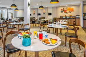 Radisson Hotel Montreal Airport