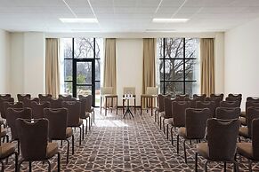 Renaissance Austin Hotel