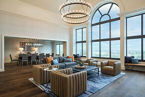 Renaissance Austin Hotel