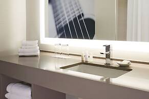 Renaissance Austin Hotel