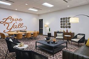 Renaissance Austin Hotel