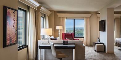 Renaissance Austin Hotel