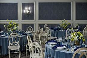 Renaissance Austin Hotel