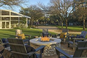 Renaissance Austin Hotel