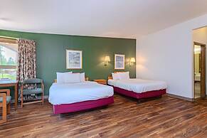 Holiday Acres Resort