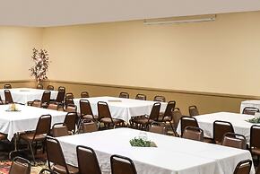 Ramada by Wyndham Grand Forks