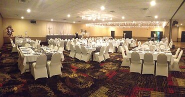 Ramada by Wyndham Grand Forks