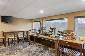 Best Western Plus Landmark Inn