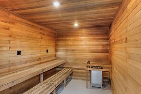 Best Western Plus Landmark Inn