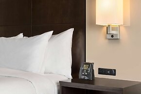 DoubleTree by Hilton Hotel Wichita Airport