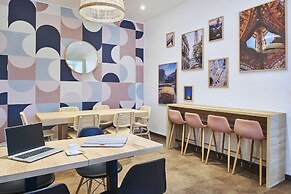 Hôtel Kabanel by HappyCulture