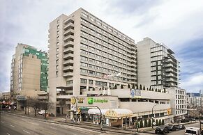 Holiday Inn Vancouver Centre by IHG