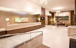 Holiday Inn Vancouver Centre by IHG