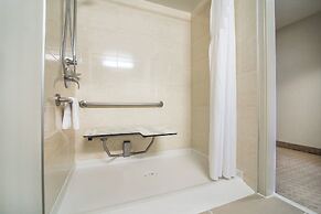 Holiday Inn Vancouver Centre by IHG