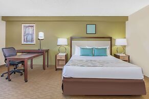Hawthorn Suites by Wyndham Midwest City Tinker AFB