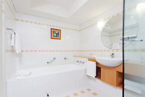 Crowne Plaza Perth by IHG