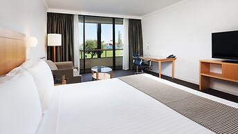 Crowne Plaza Perth by IHG