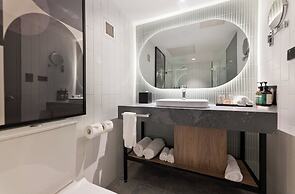 Crowne Plaza Perth by IHG