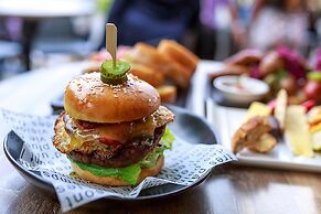 Crowne Plaza Perth by IHG