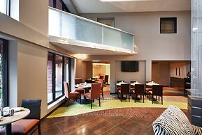 Holiday Inn & Suites Phoenix Airport North by IHG