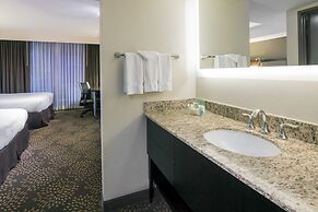 Holiday Inn & Suites Phoenix Airport North by IHG