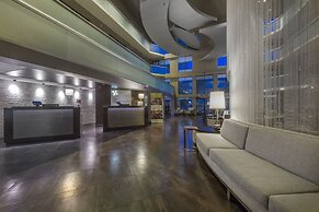 Holiday Inn & Suites Phoenix Airport North by IHG