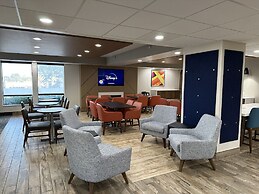 Holiday Inn Express & Suites Eden Prairie – Minneapolis, an IHG Hotel