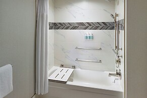 Courtyard by Marriott Arlington Crystal City/Reagan National