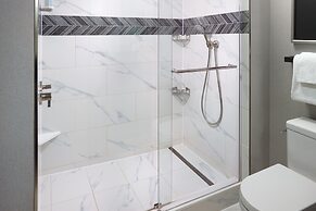 Courtyard by Marriott Arlington Crystal City/Reagan National