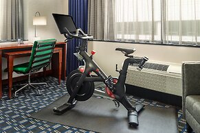 Courtyard by Marriott Arlington Crystal City/Reagan National