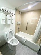 Ramada by Wyndham Tuscaloosa