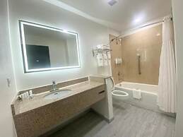 Ramada by Wyndham Tuscaloosa