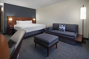 Courtyard By Marriott Palm Springs