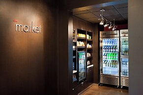 Courtyard By Marriott Palm Springs