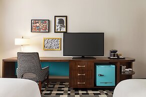 American Hotel Atlanta Downtown, Tapestry Collection Hilton