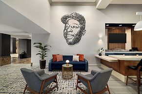 American Hotel Atlanta Downtown, Tapestry Collection Hilton